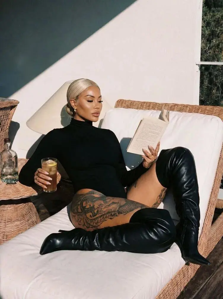 Escort Model Aicha