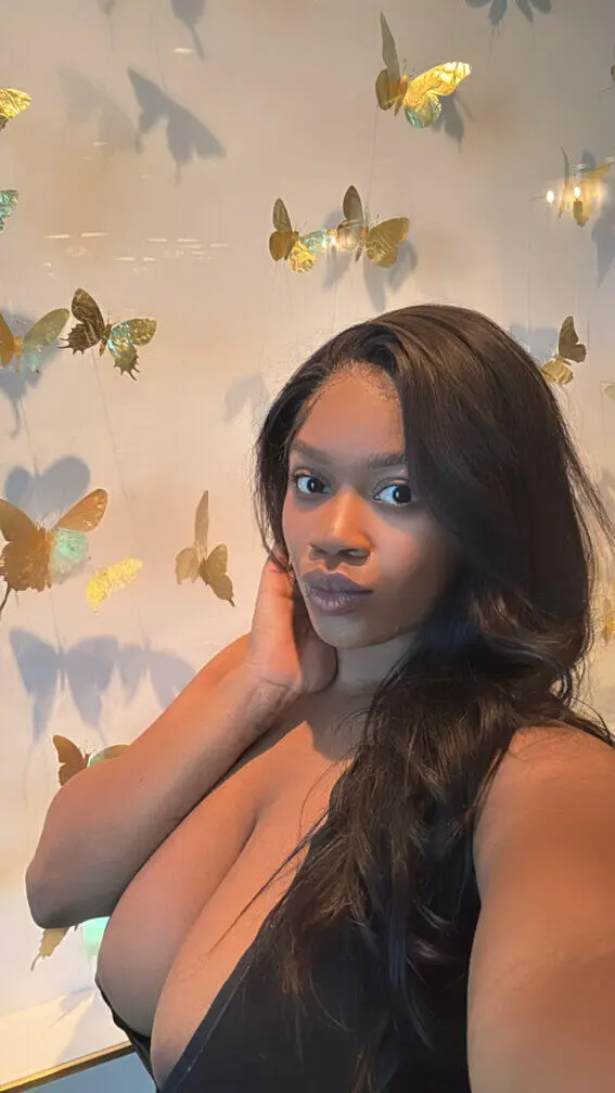 Escort Model Amber Allure - 5