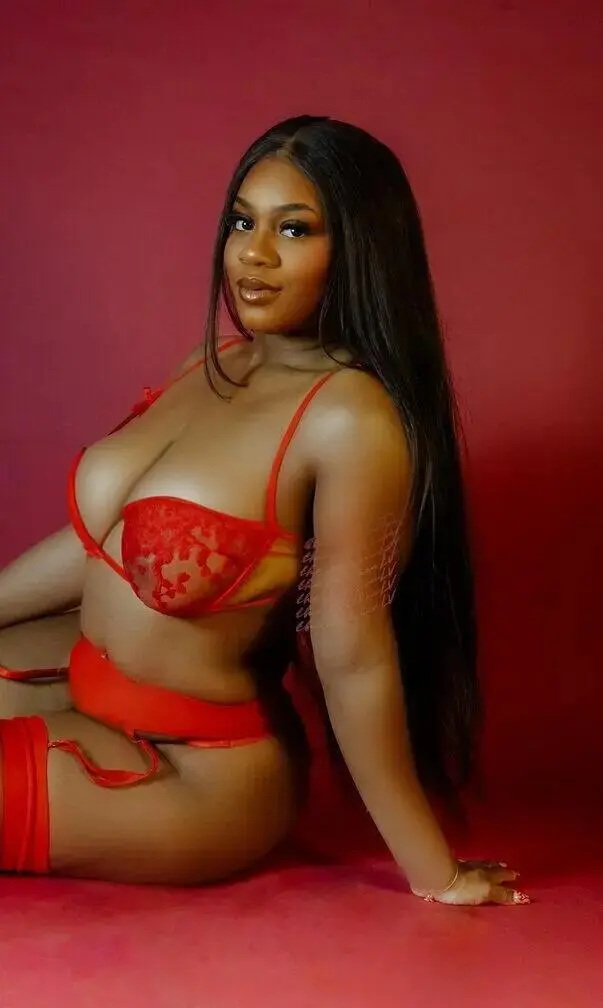 Escort Model Amber Allure