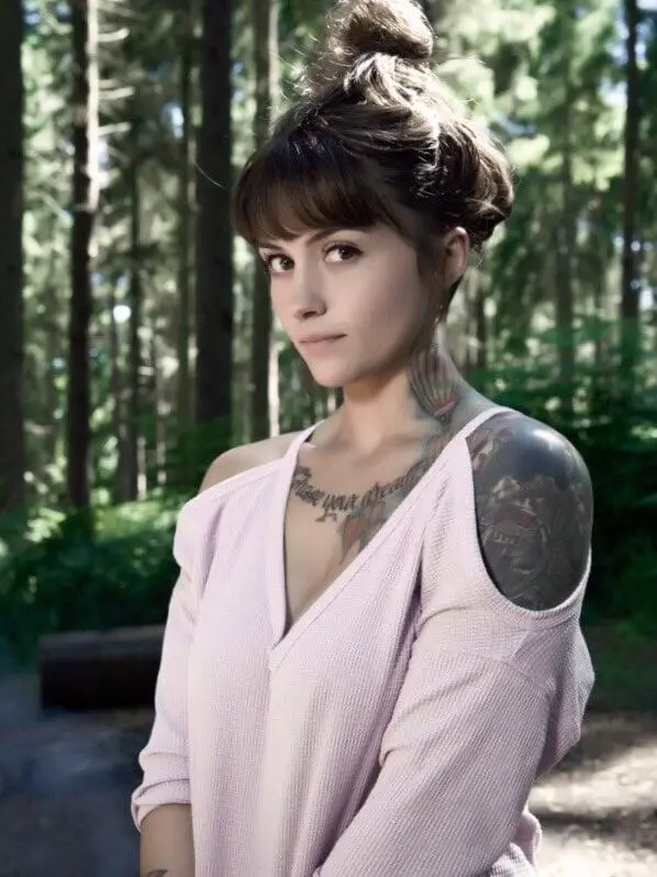 Escort Model Amortentia - 7