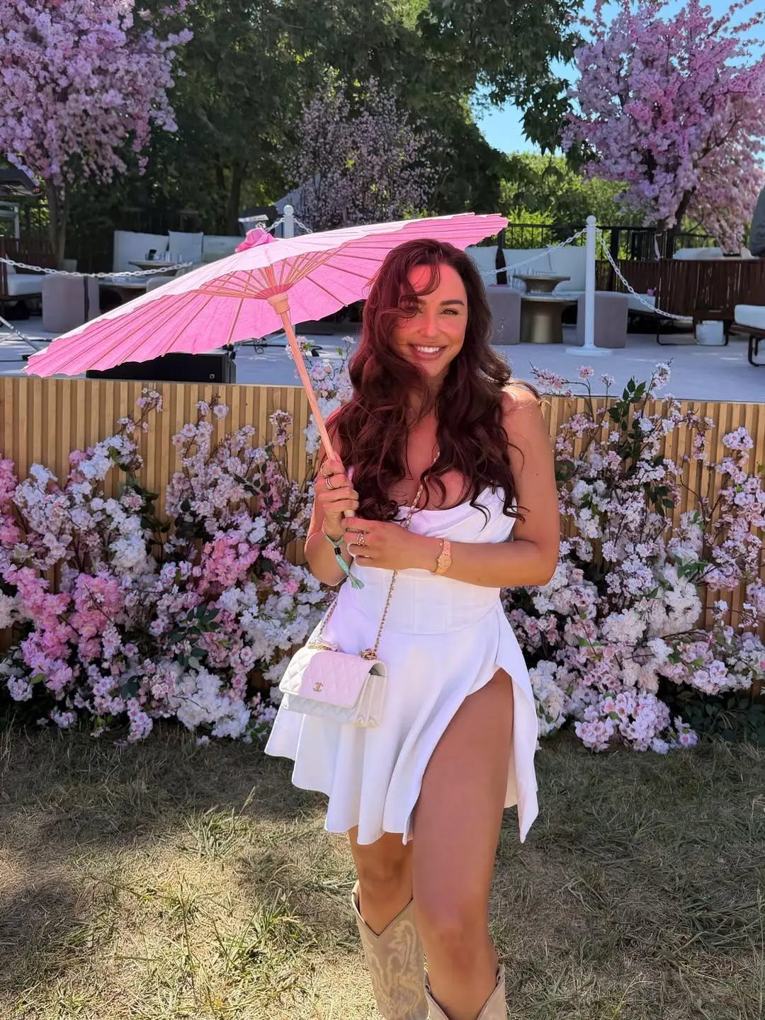 Escort Model Ana Cheri - 4