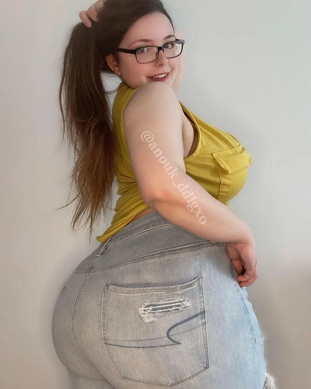 Escort Model Anouk_Ddlgxo - 2