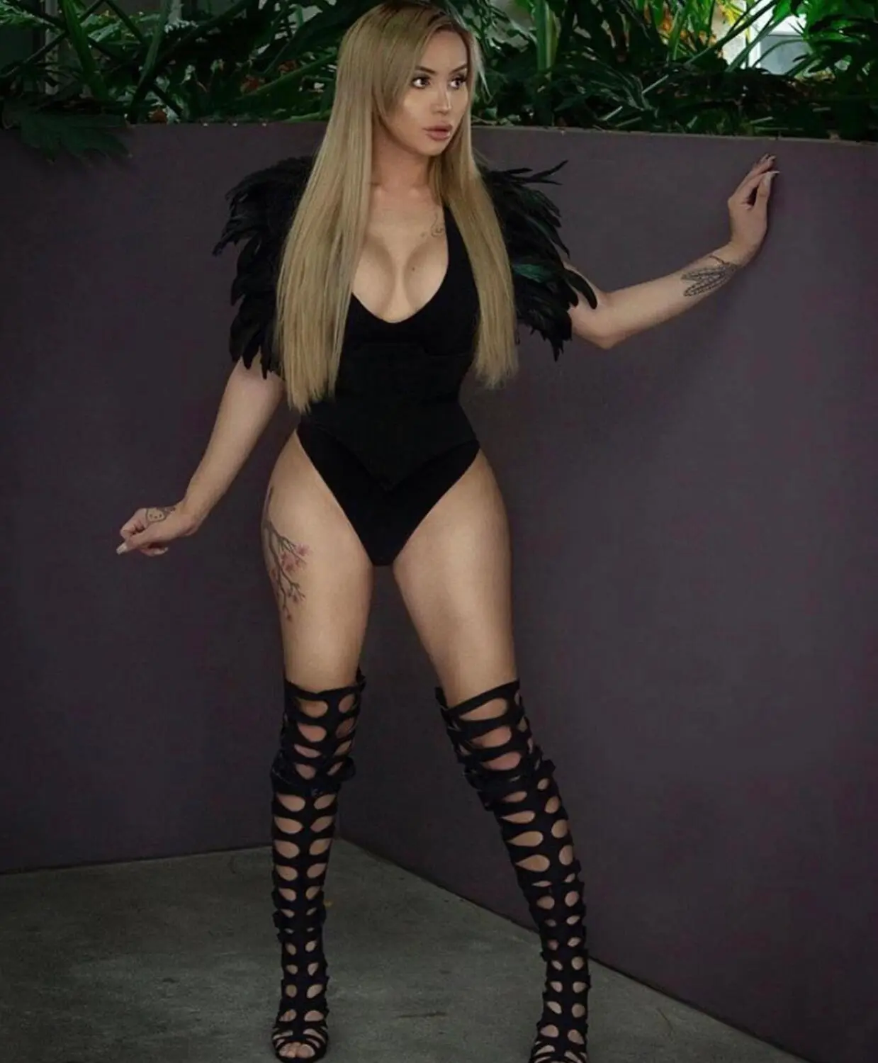 Escort Model Aria Grace - 3