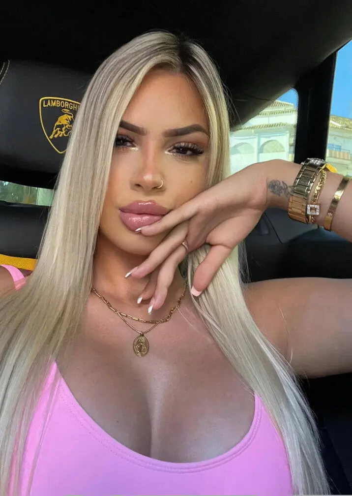 Escort Model Ashanti - 2