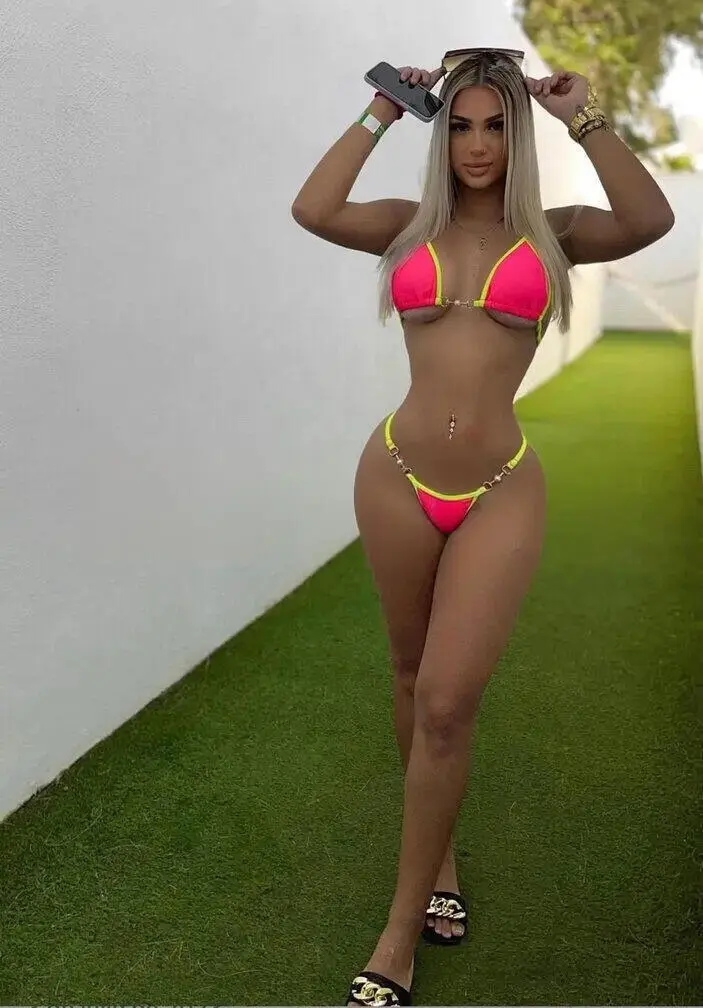 Escort Model Ashanti - 3