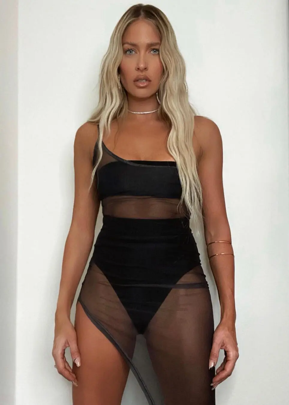 Escort Model Barbie Blank - 3