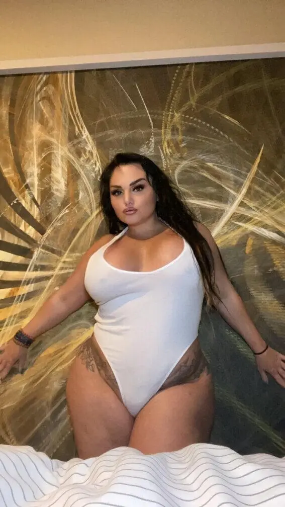 Escort Model Betty - 3