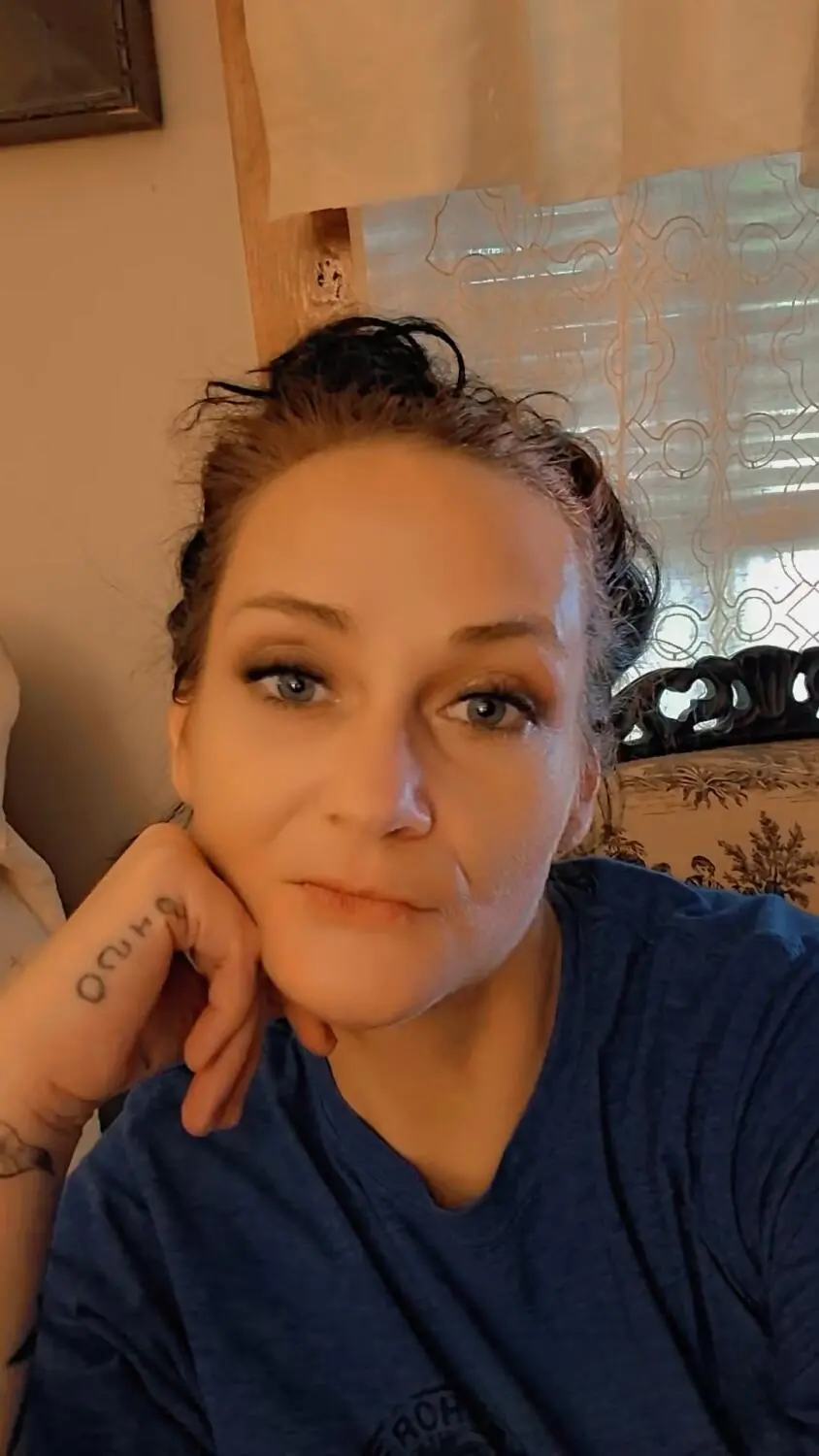 Escort Model Blueeyedbeauty - 3