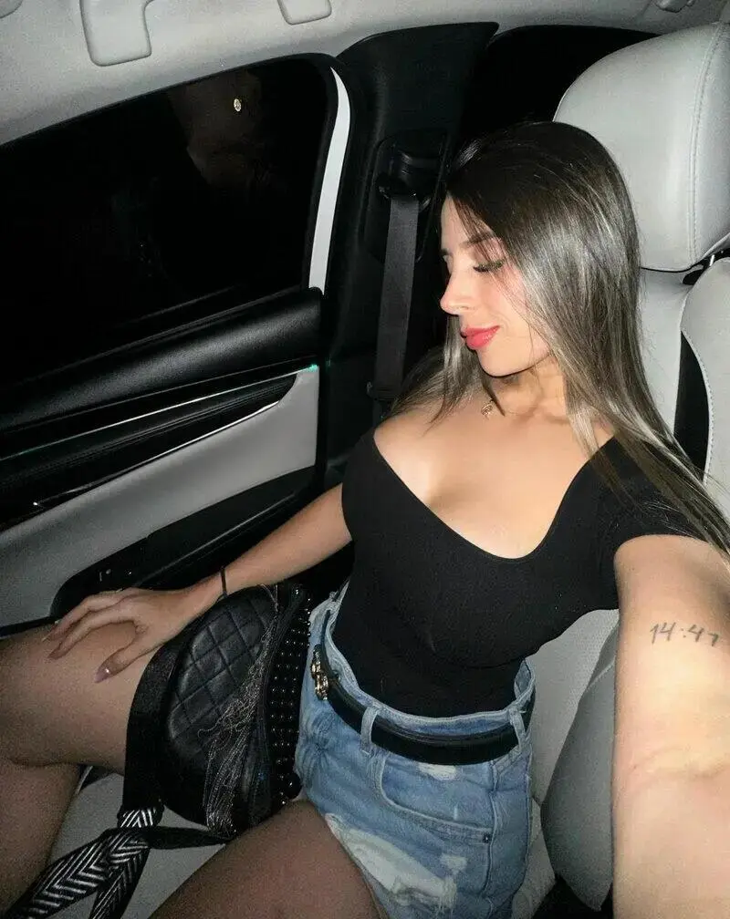 Escort Model Camila - 5