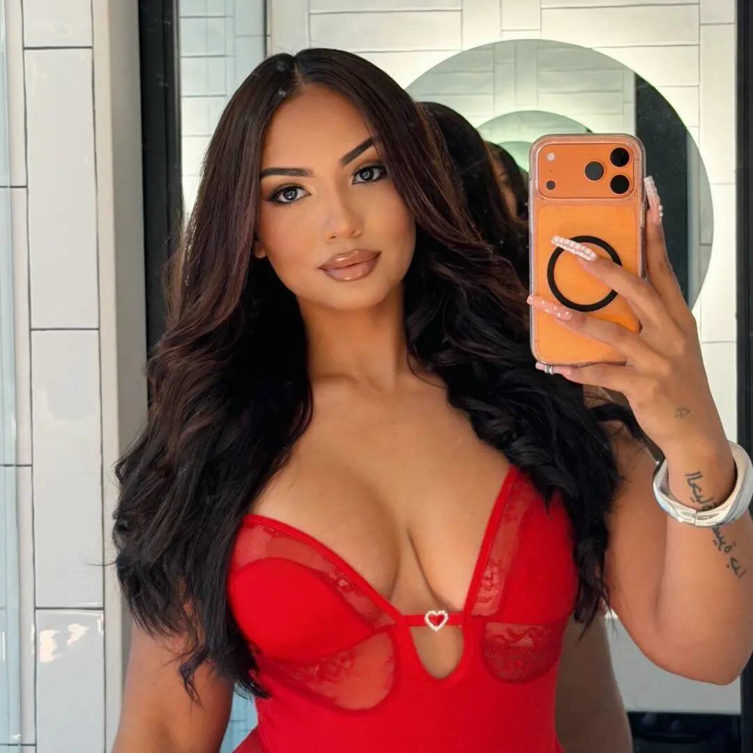 Escort Model CamilaBernal - 2