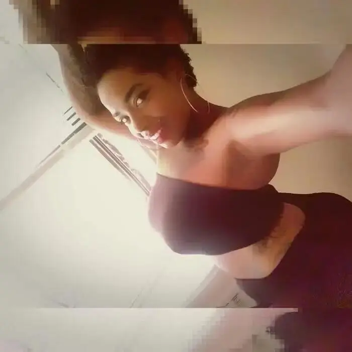Escort Model Carmen - 2