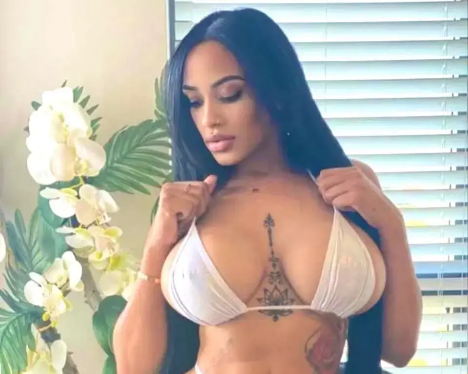 Escort Model Chanel - 3