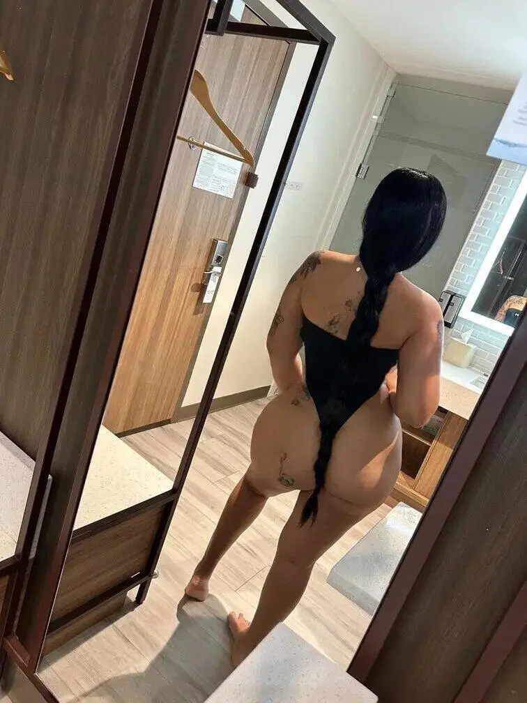 Escort Model Chanell - 3