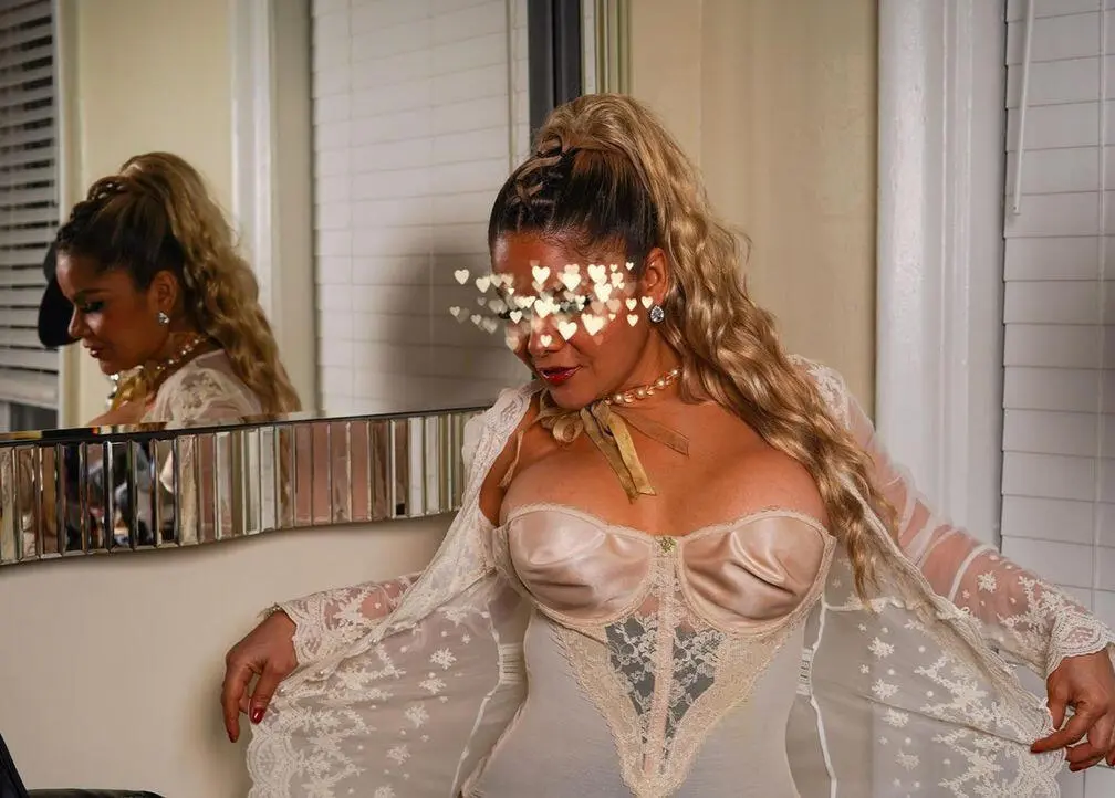 Escort Model Chelsea - 5