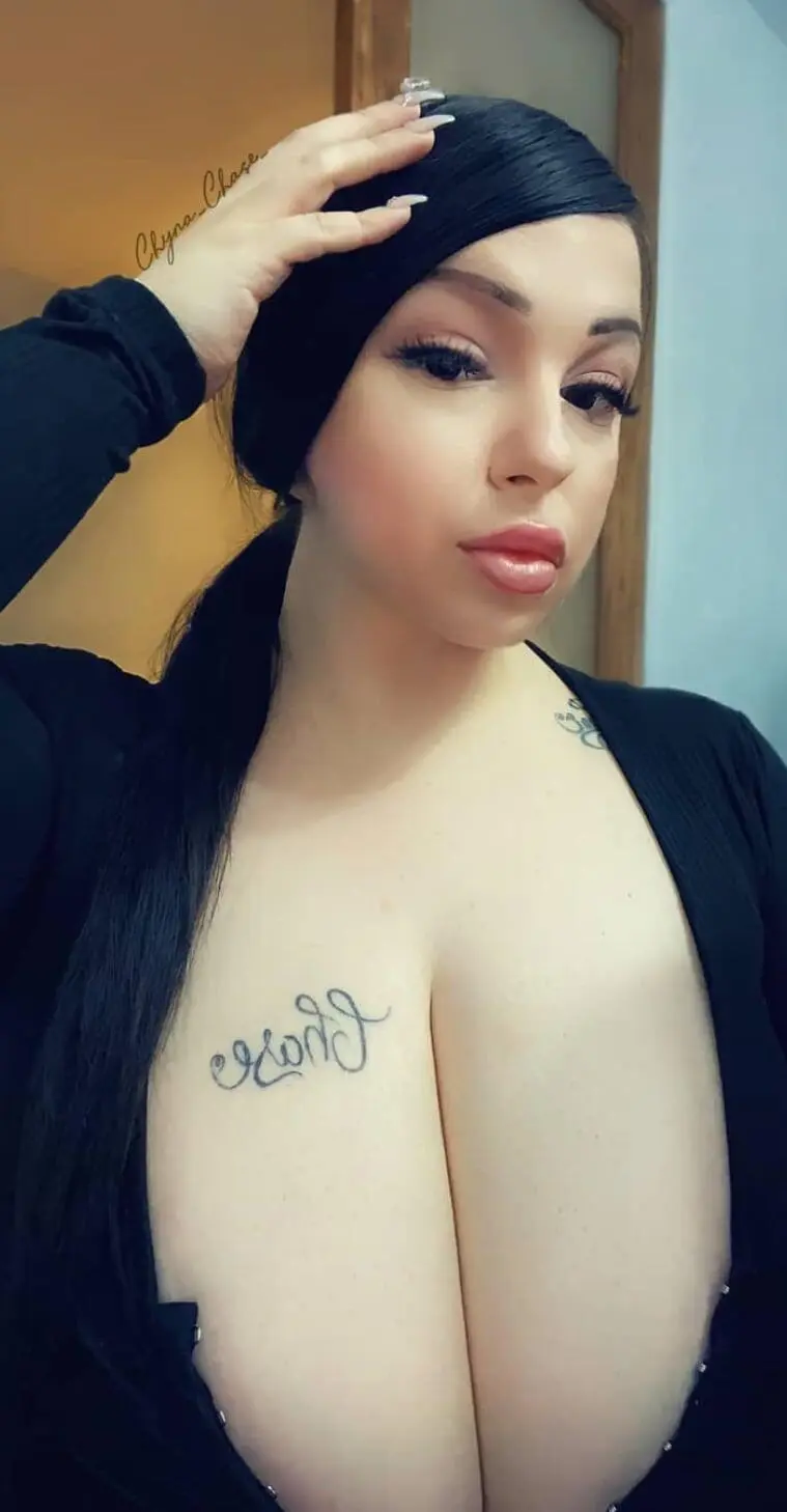 Escort Model Chyna Chase - 8