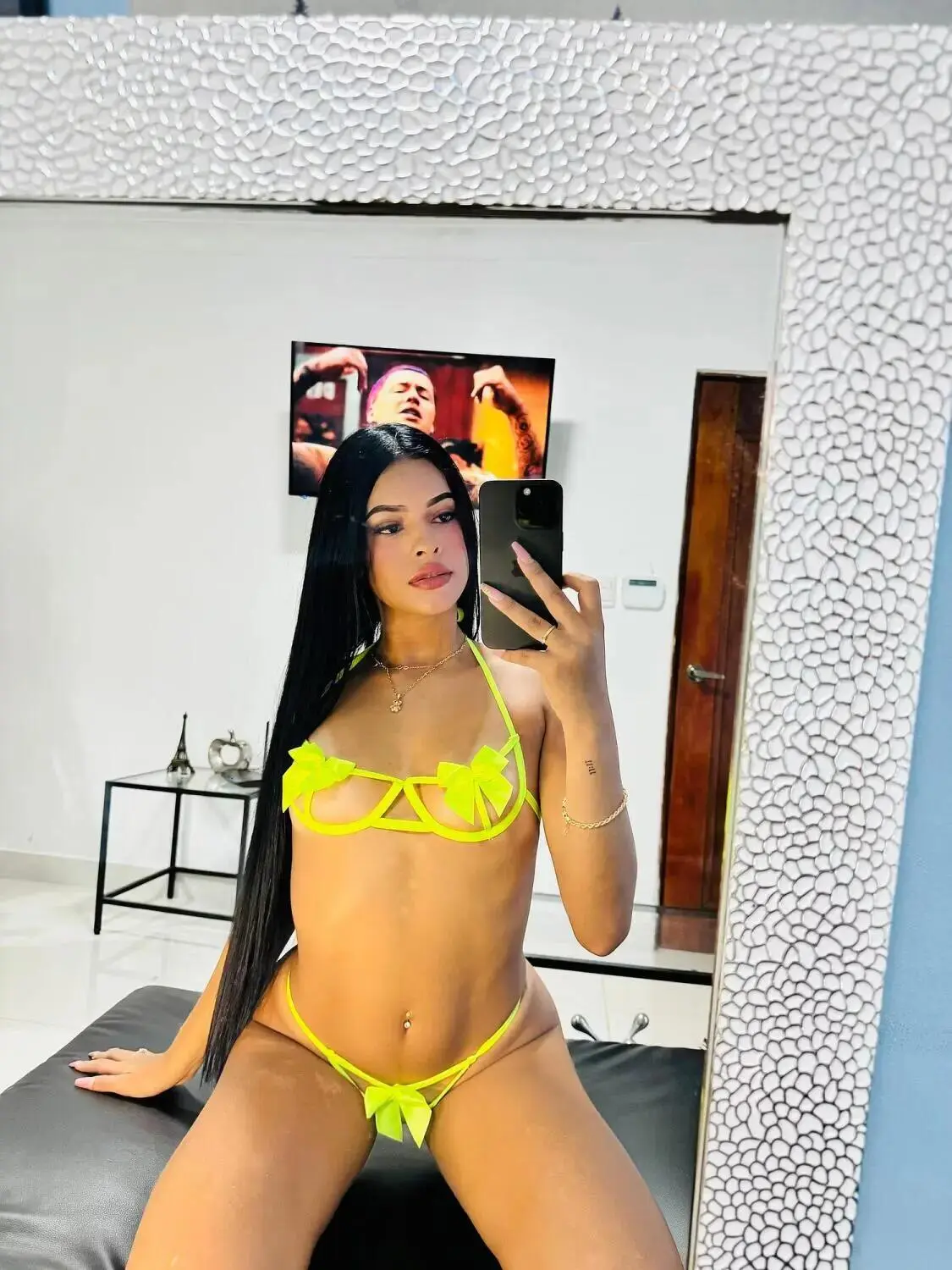 Escort Model Clara - 5