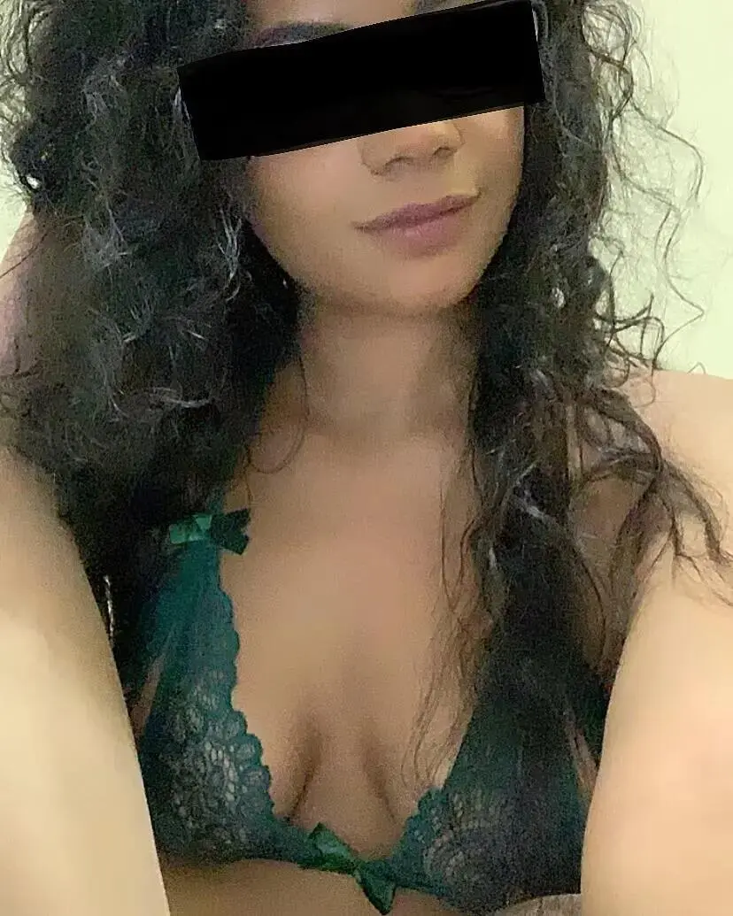 Escort Model Cynthia - 3