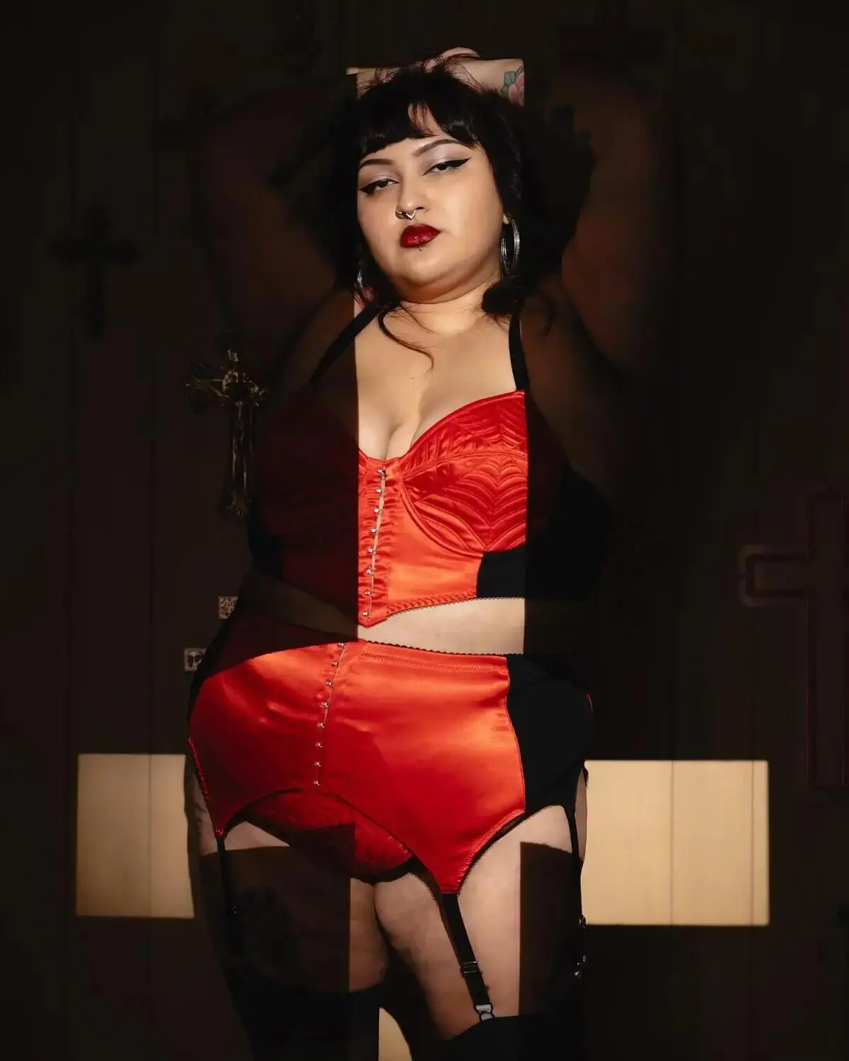 Escort Model Dahlia - 4