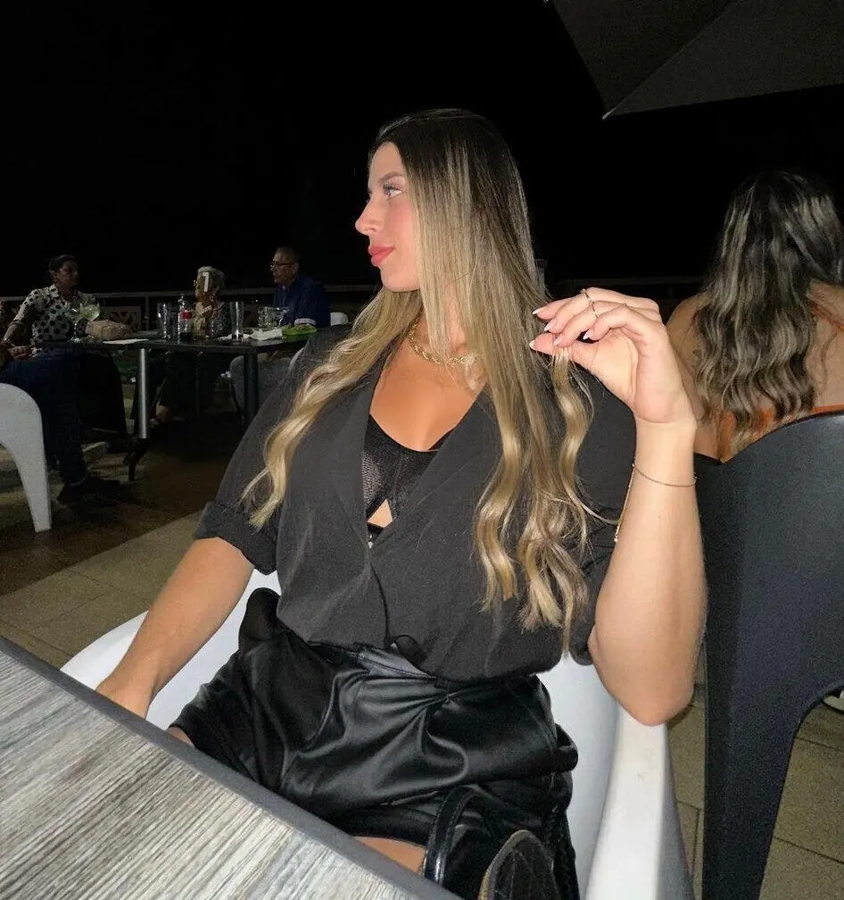 Escort Model Daniela Duque - 2