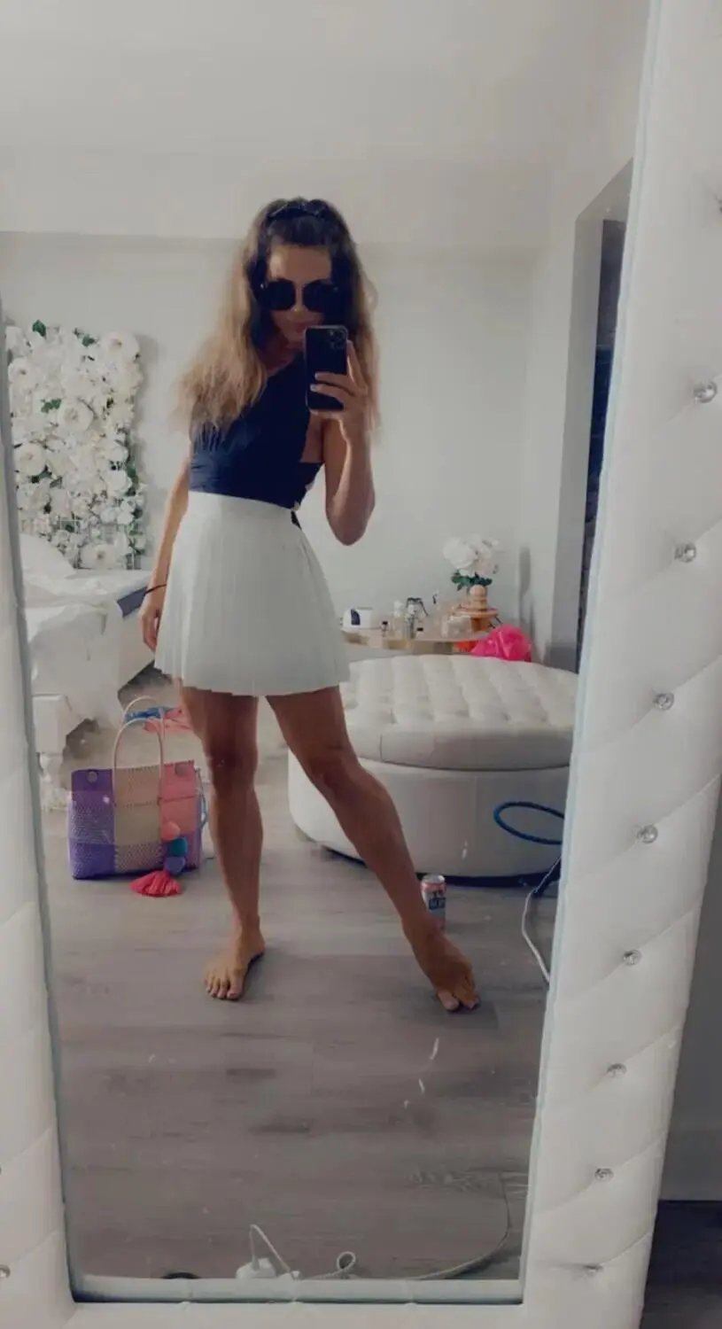 Escort Model Daria - 3
