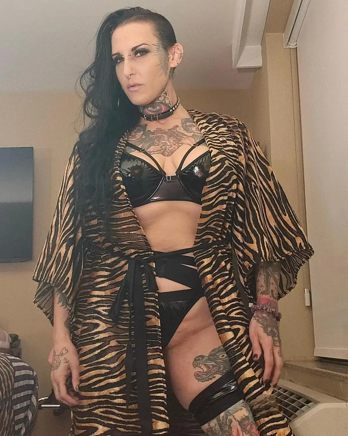Escort Model Darling Nikki