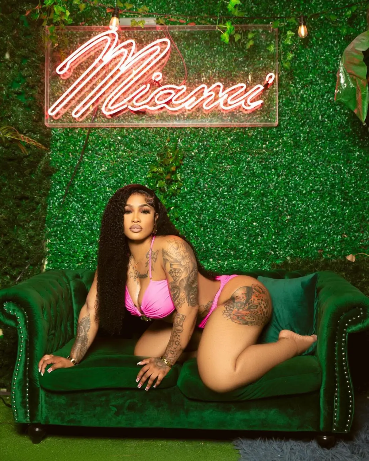 Escort Model DiamondDime