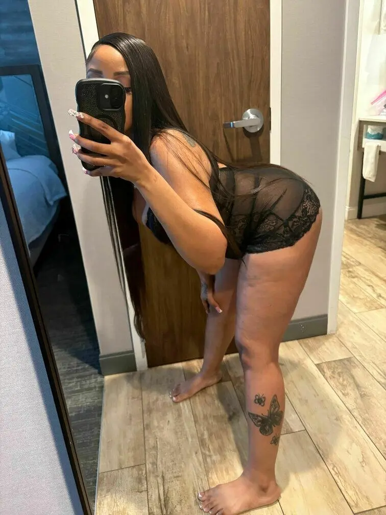 Escort Model Dream - 3