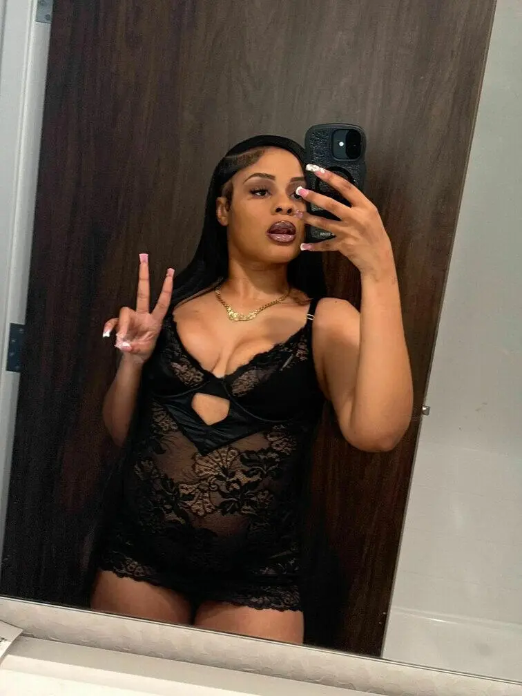 Escort Model Dream - 4