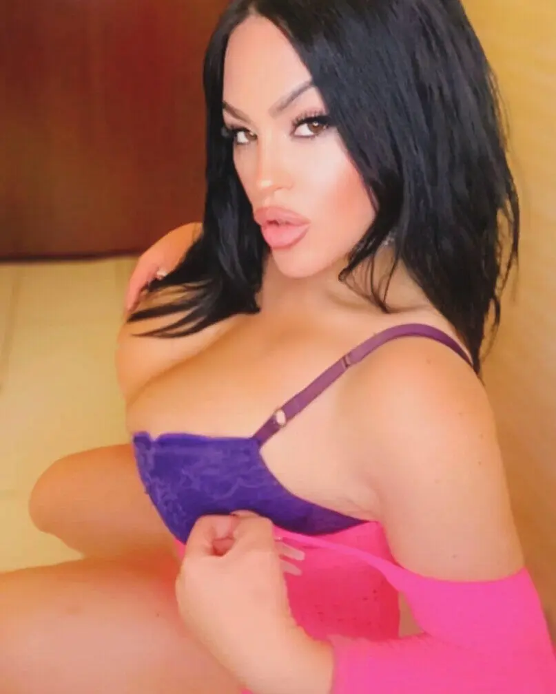 Escort Model Elena - 5