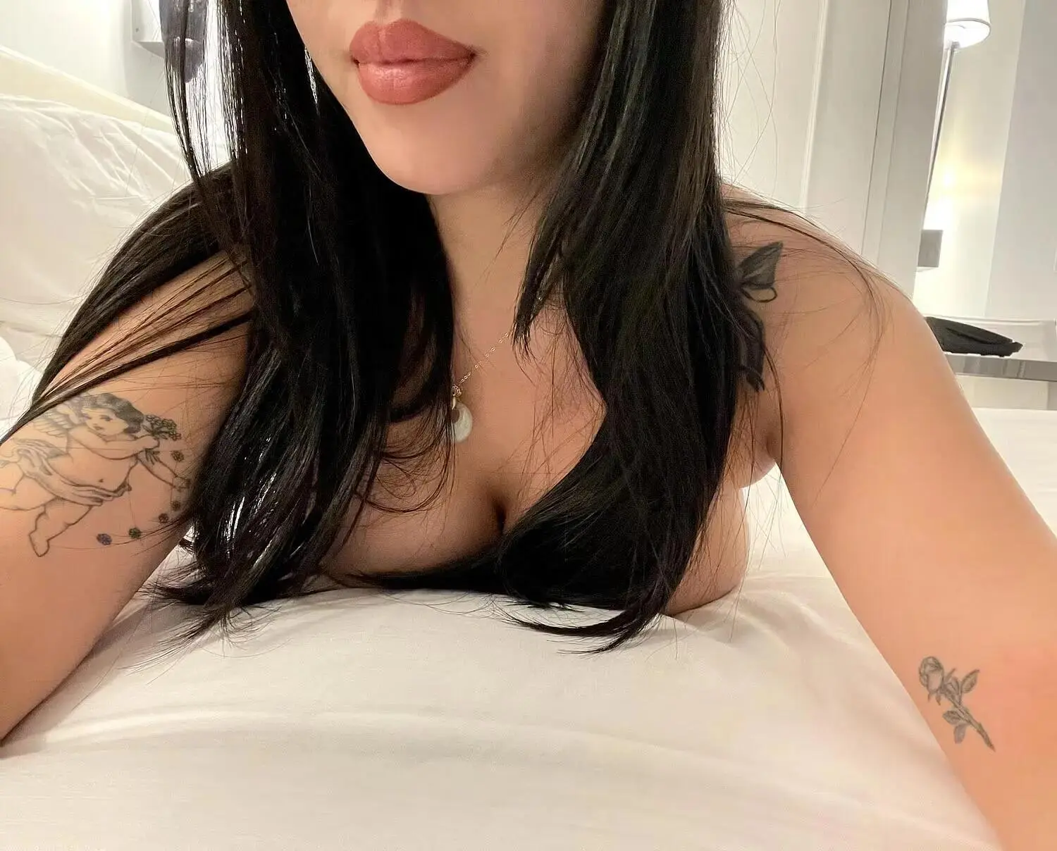 Escort Model Ellie - 5