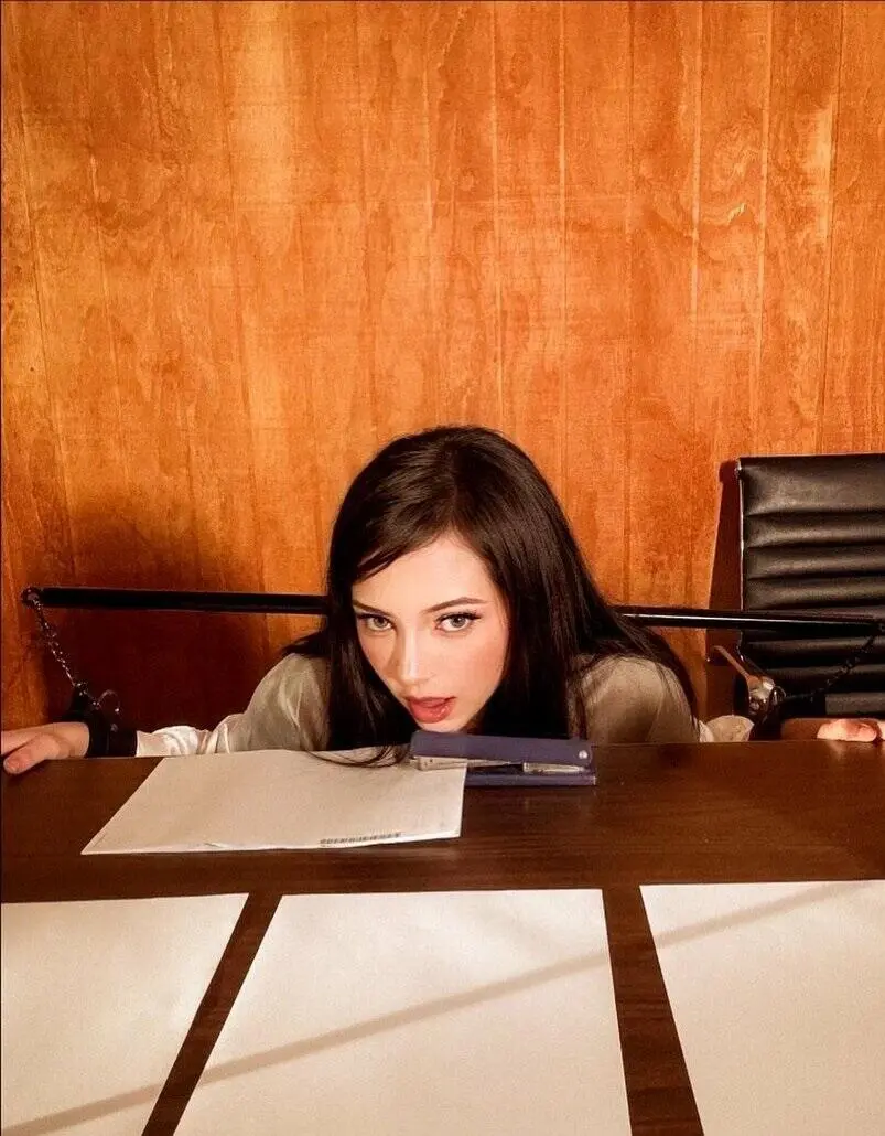 Escort Model Fairyalexx - 5