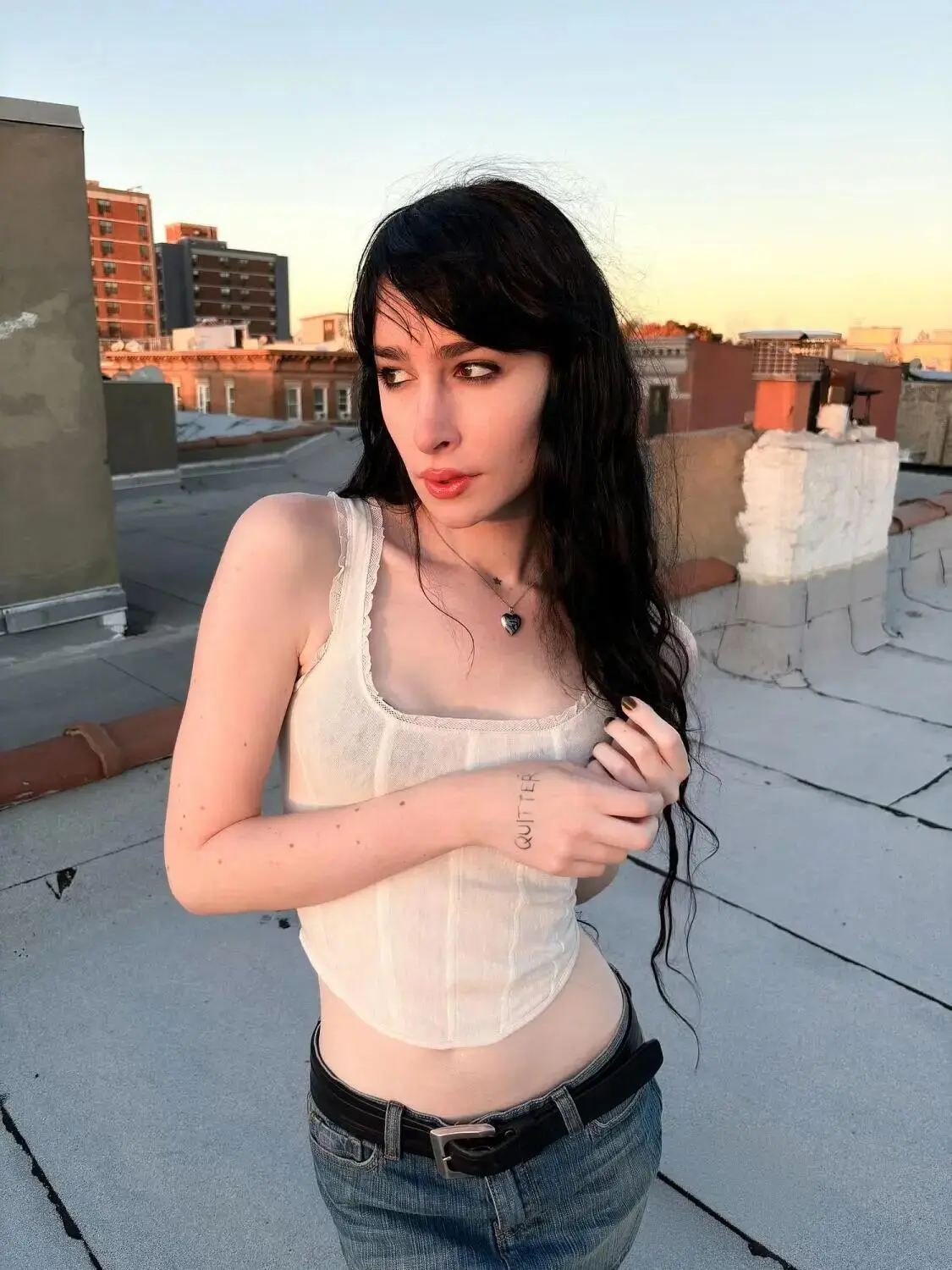 Escort Model Fallon - 4