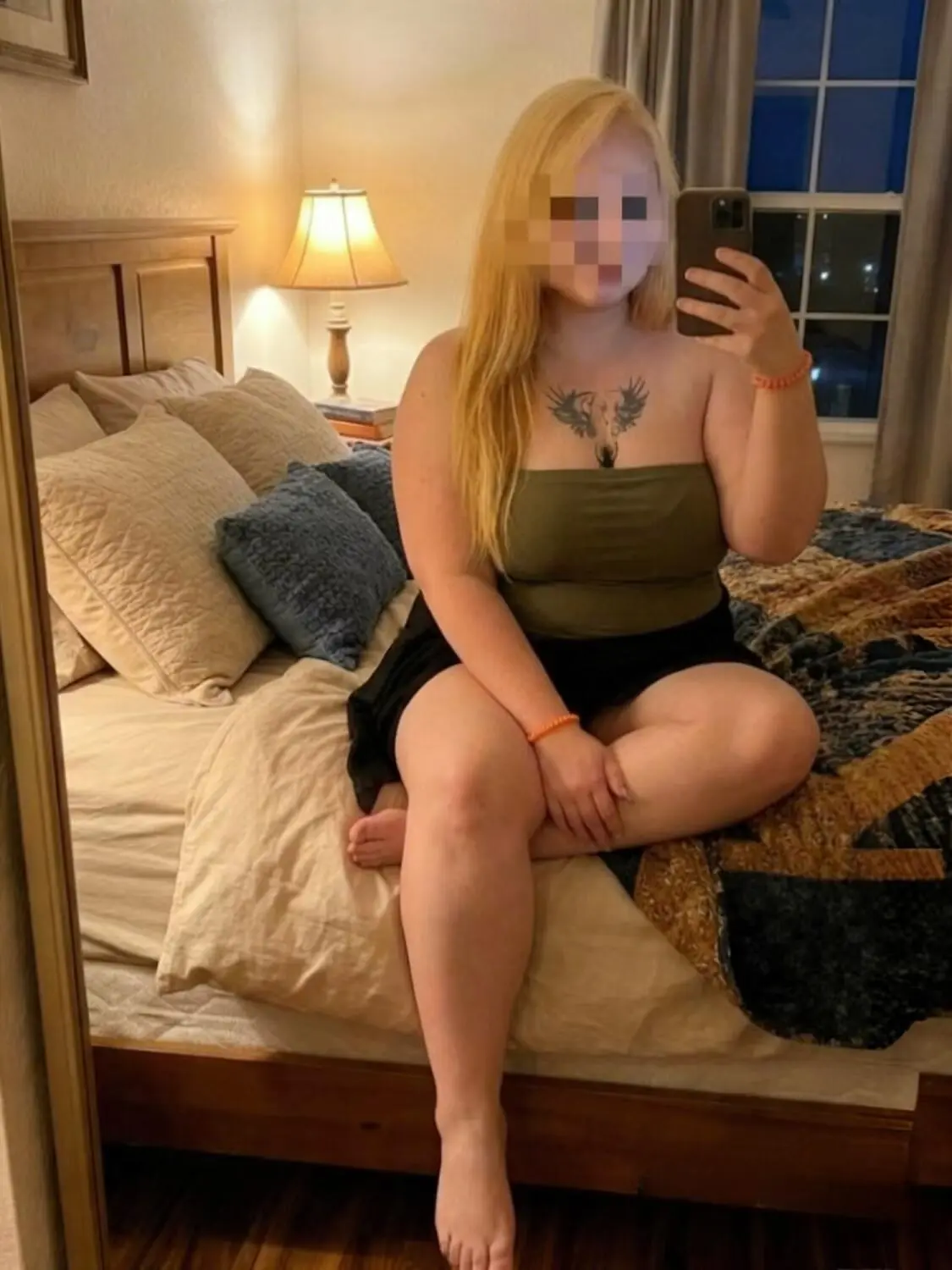 Escort Model Farrah