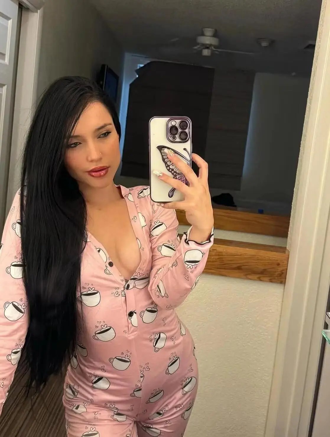 Escort Model Gabriela - 4