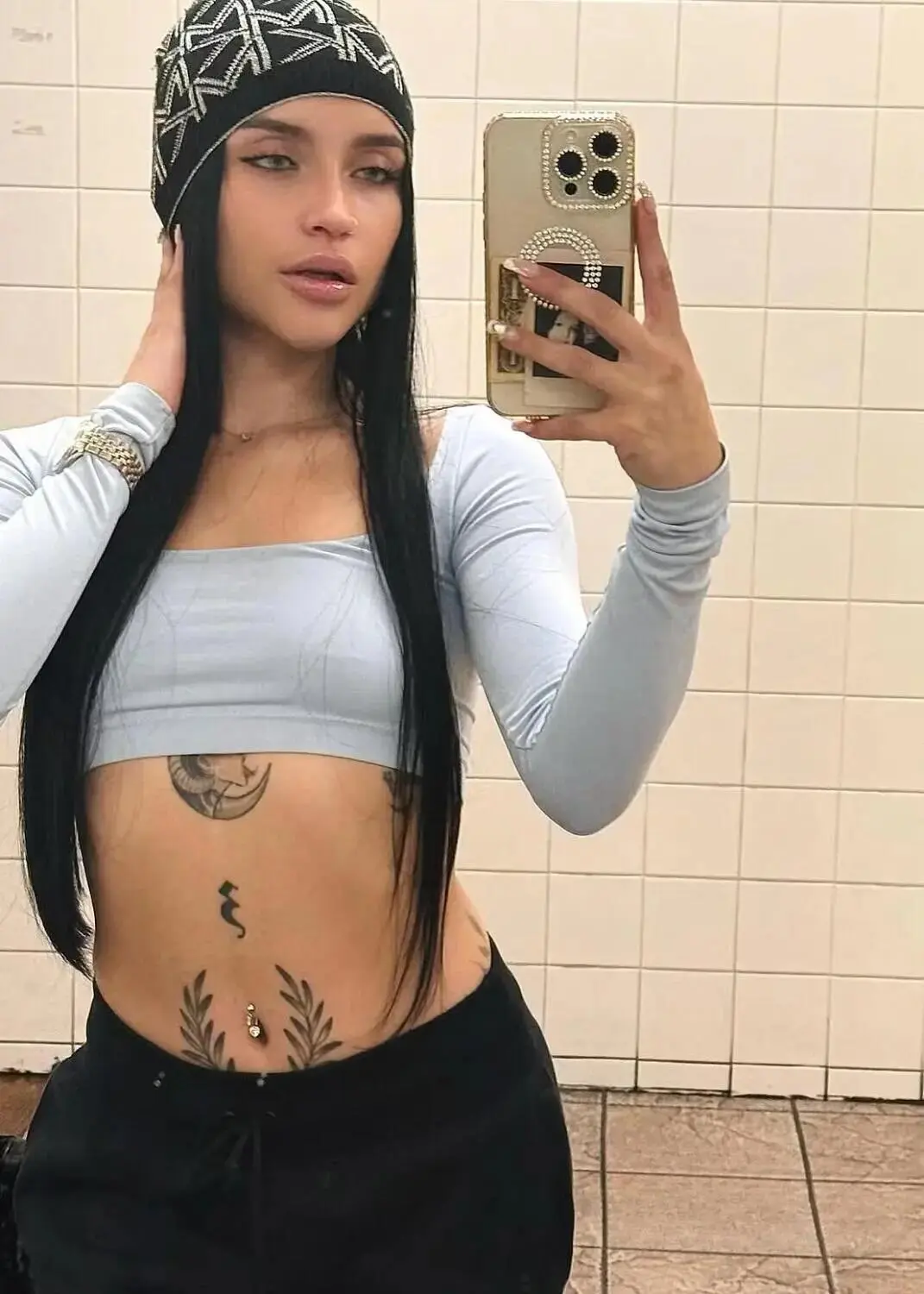Escort Model Gabriela - 5