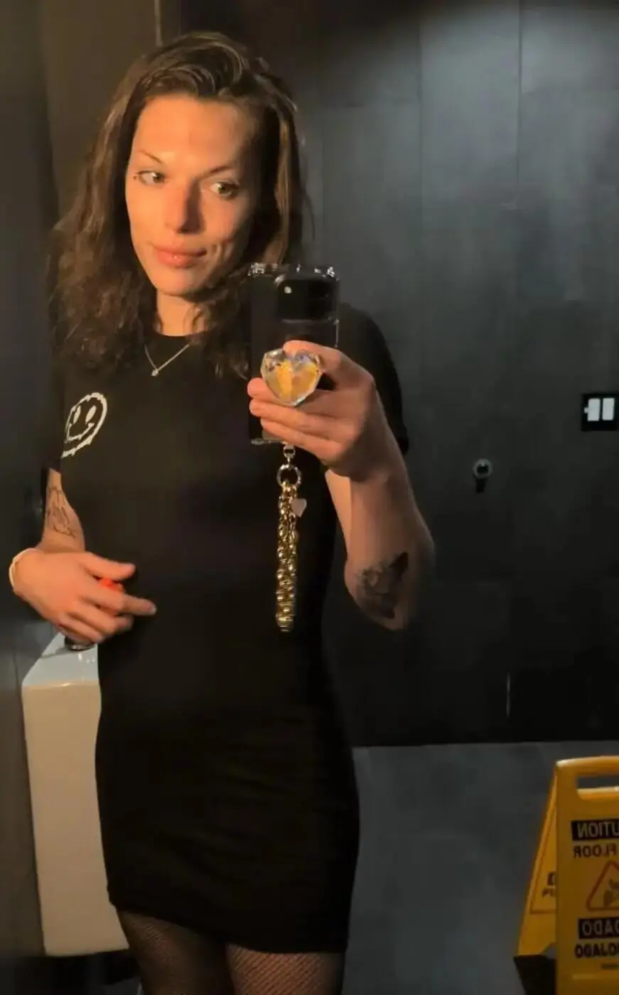 Escort Model Genevieve - 4