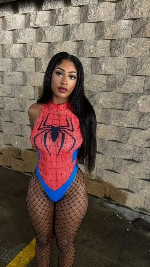 Escort Model Ggwiththewap