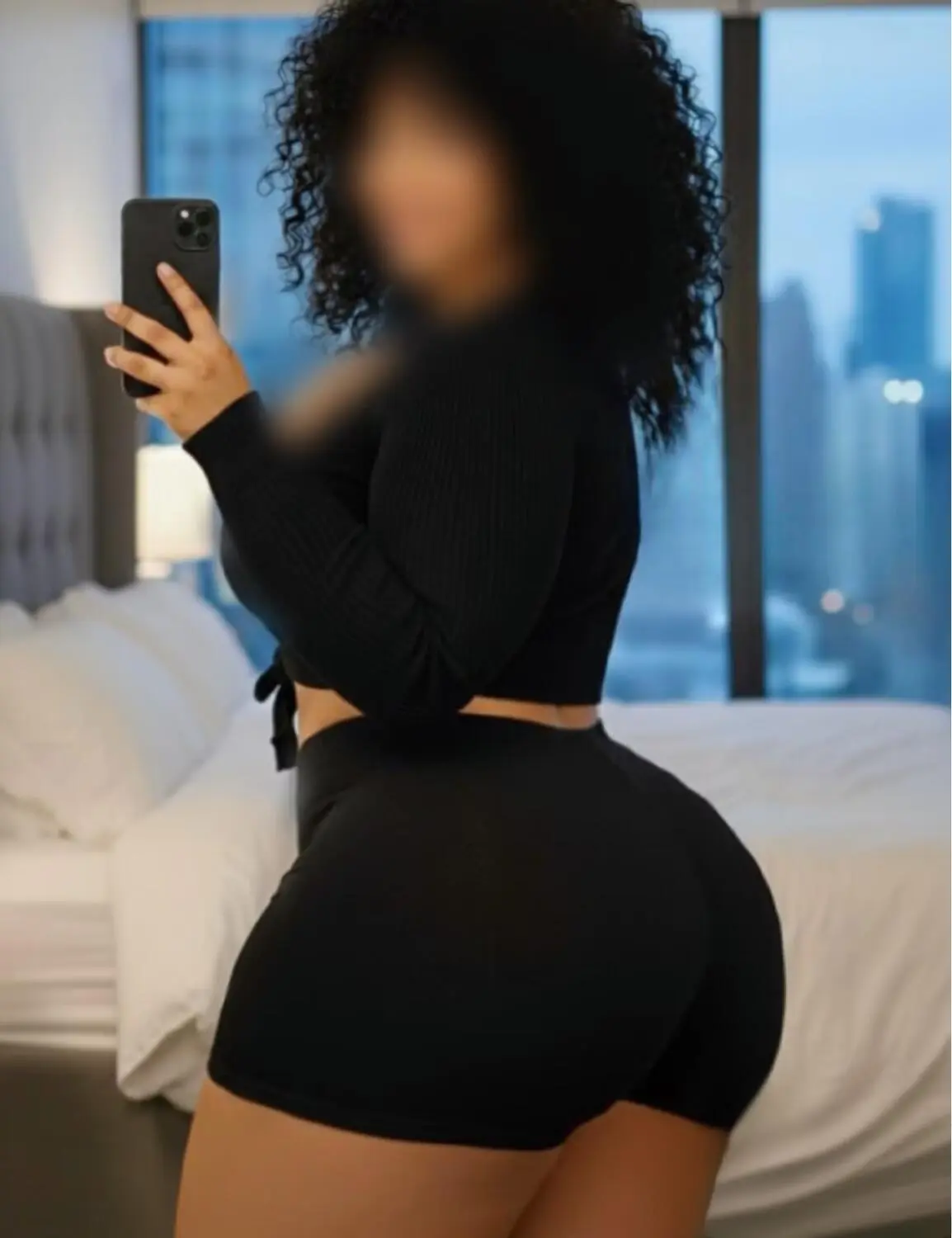 Escort Model Goddess Jewelz - 2