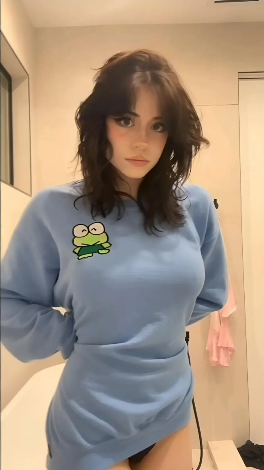 Escort Model Hannah Owo - 2