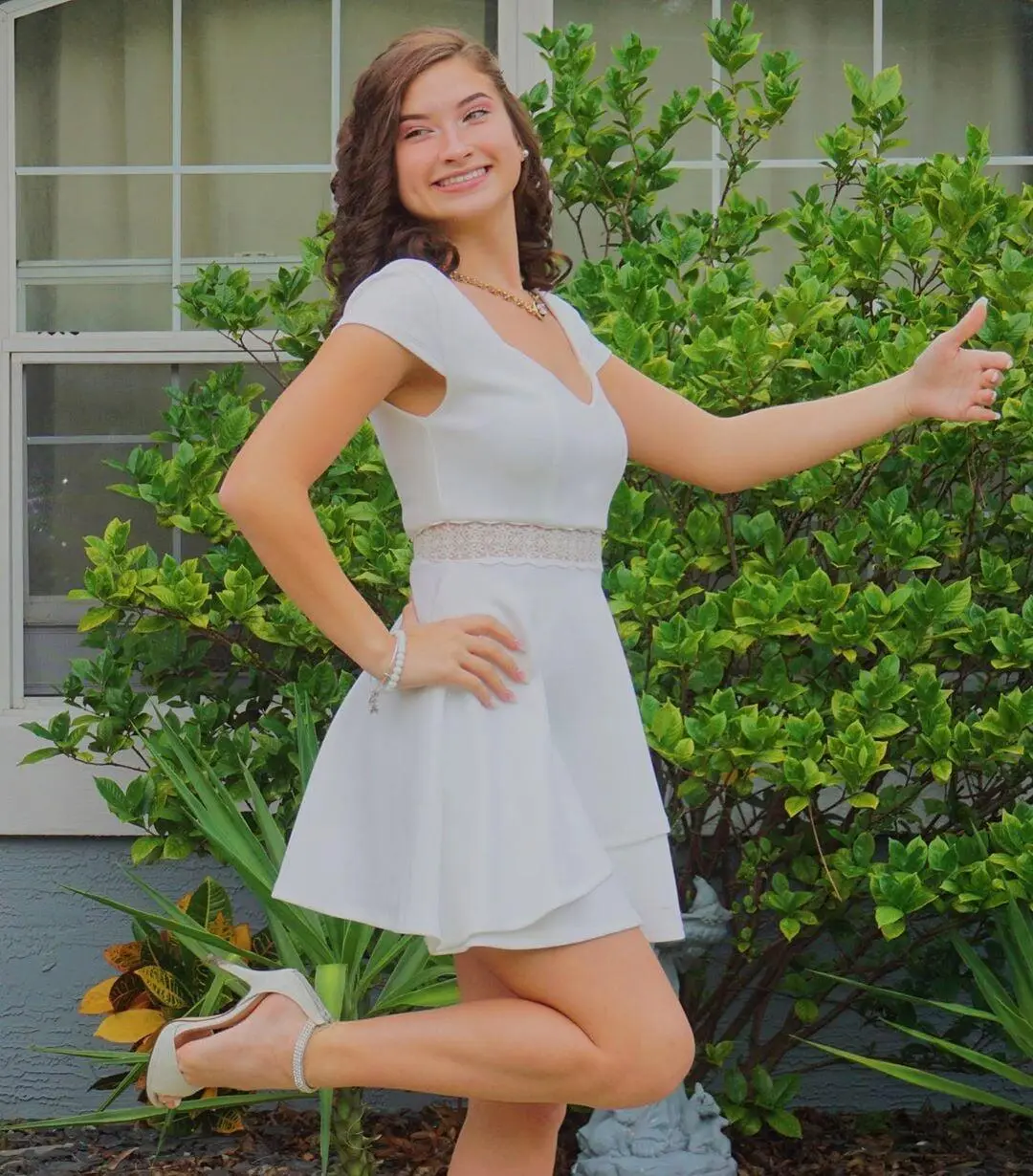 Escort Model Hannah Rylee - 4