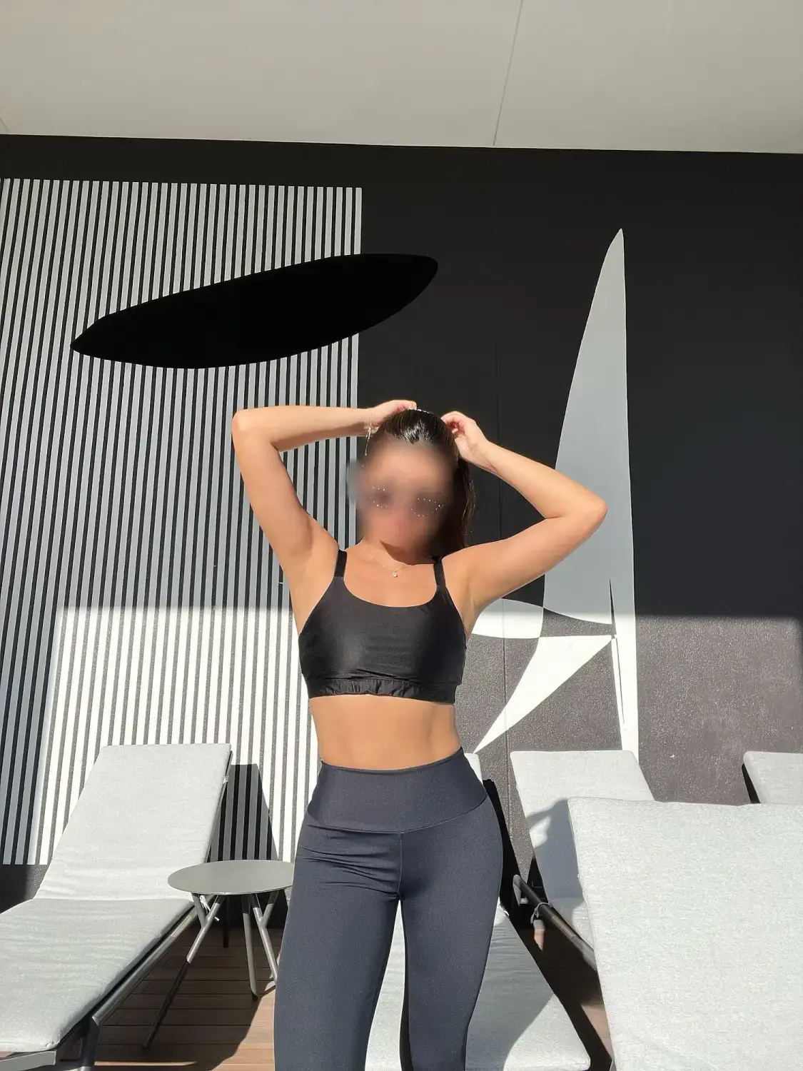 Escort Model Isabella Noir