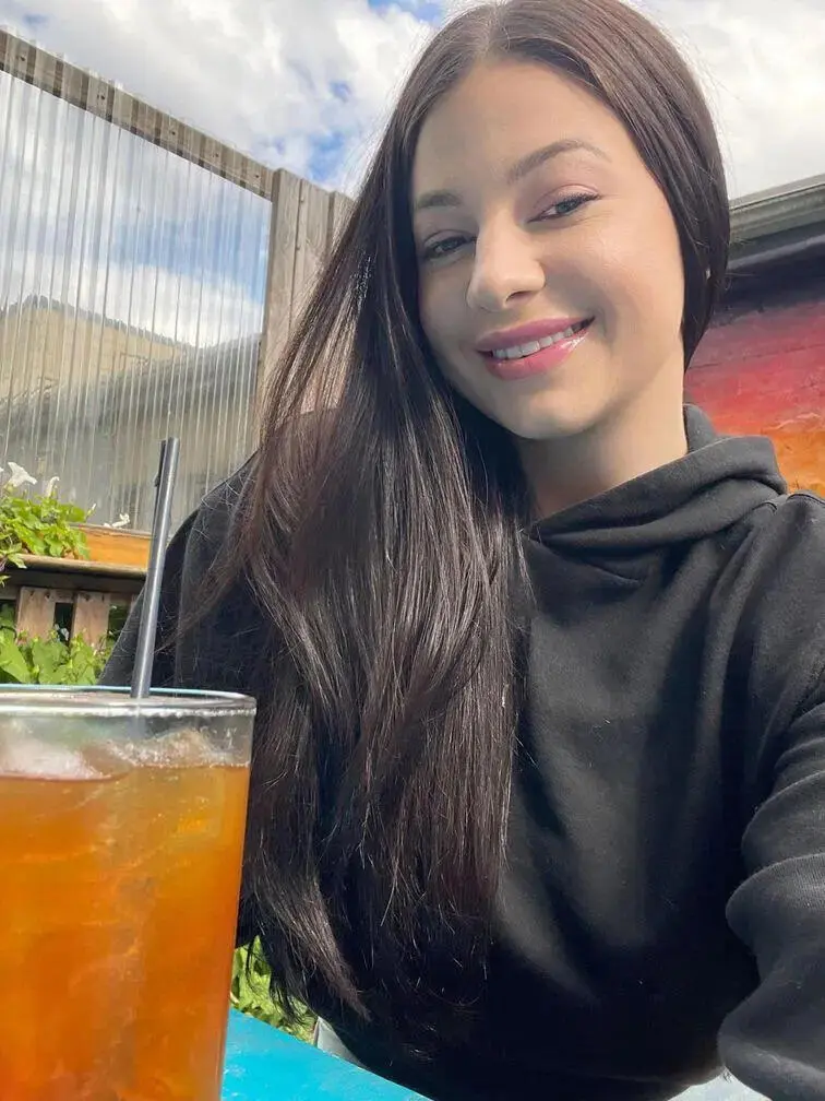 Escort Model Ivy Ember