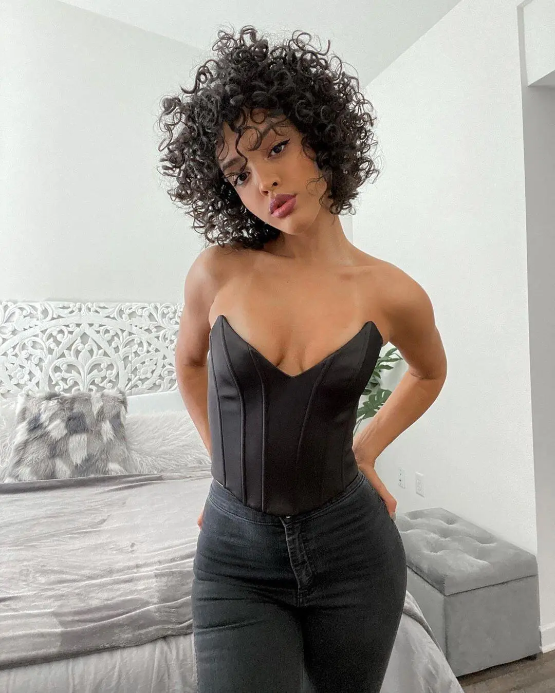Escort Model Izabela Guedes - 5