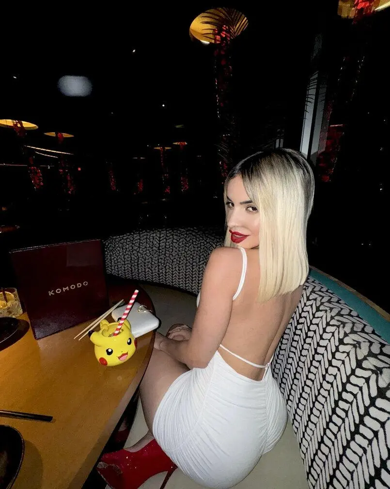 Escort Model Jennifer - 3