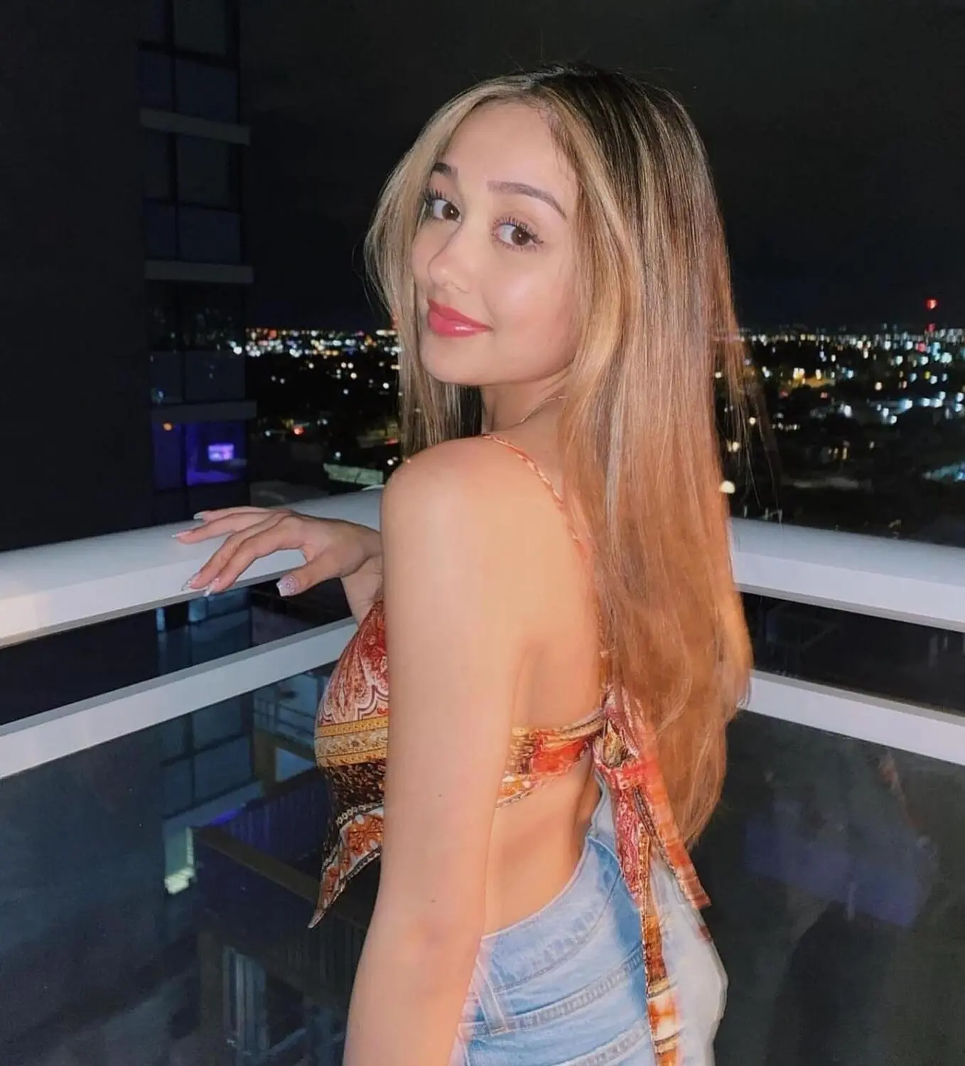 Escort Model Jessica Kinley - 8