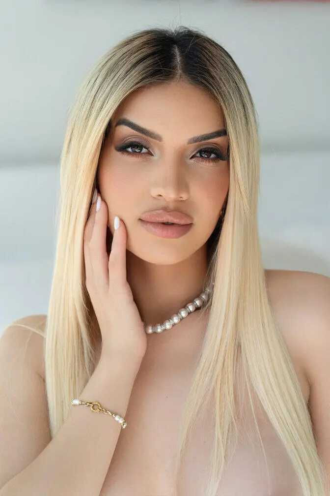 Escort Model Jessy - 2