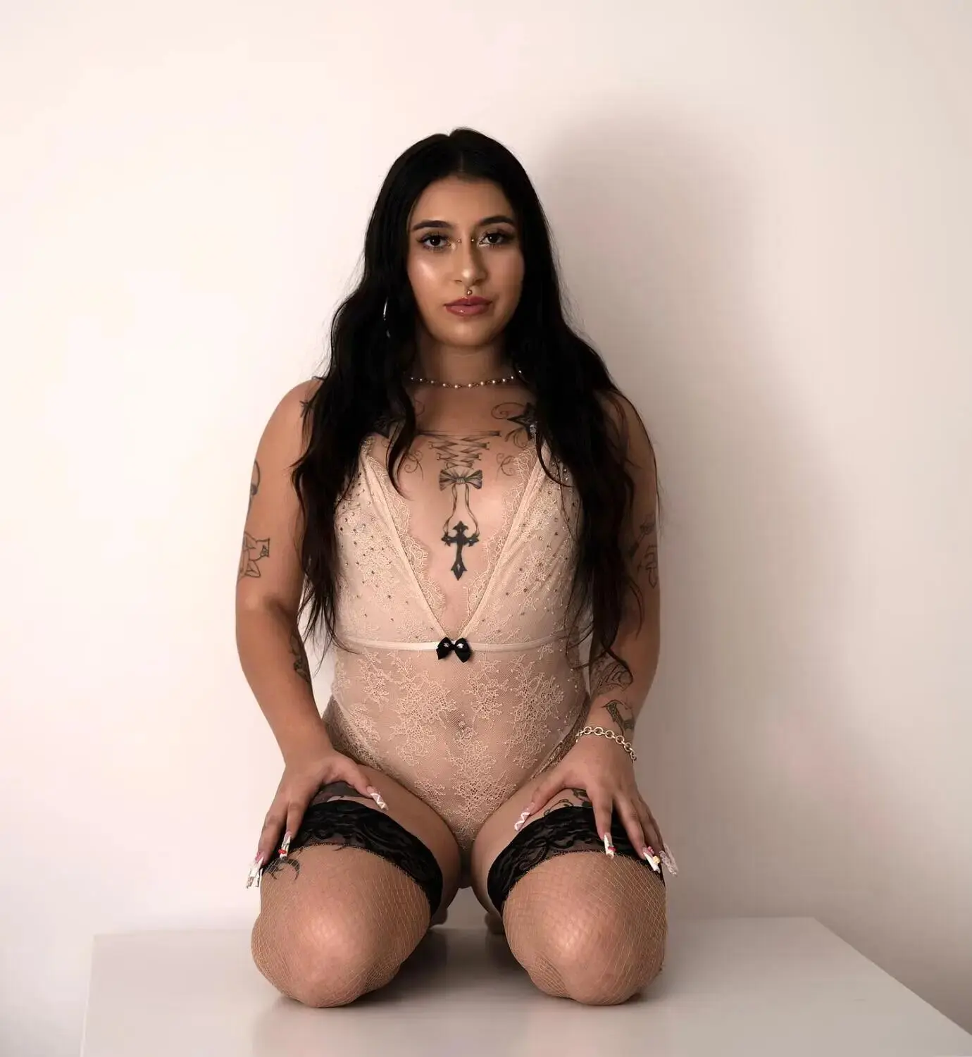 Escort Model Juicy - 2