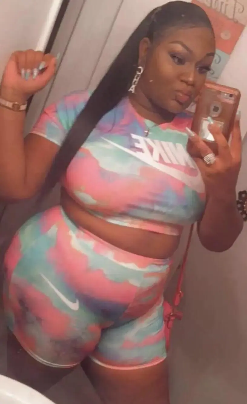 Escort Model Juicy - 4