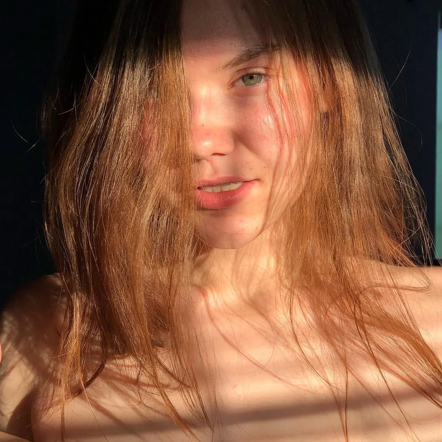 Escort Model Juicyrobots - 4