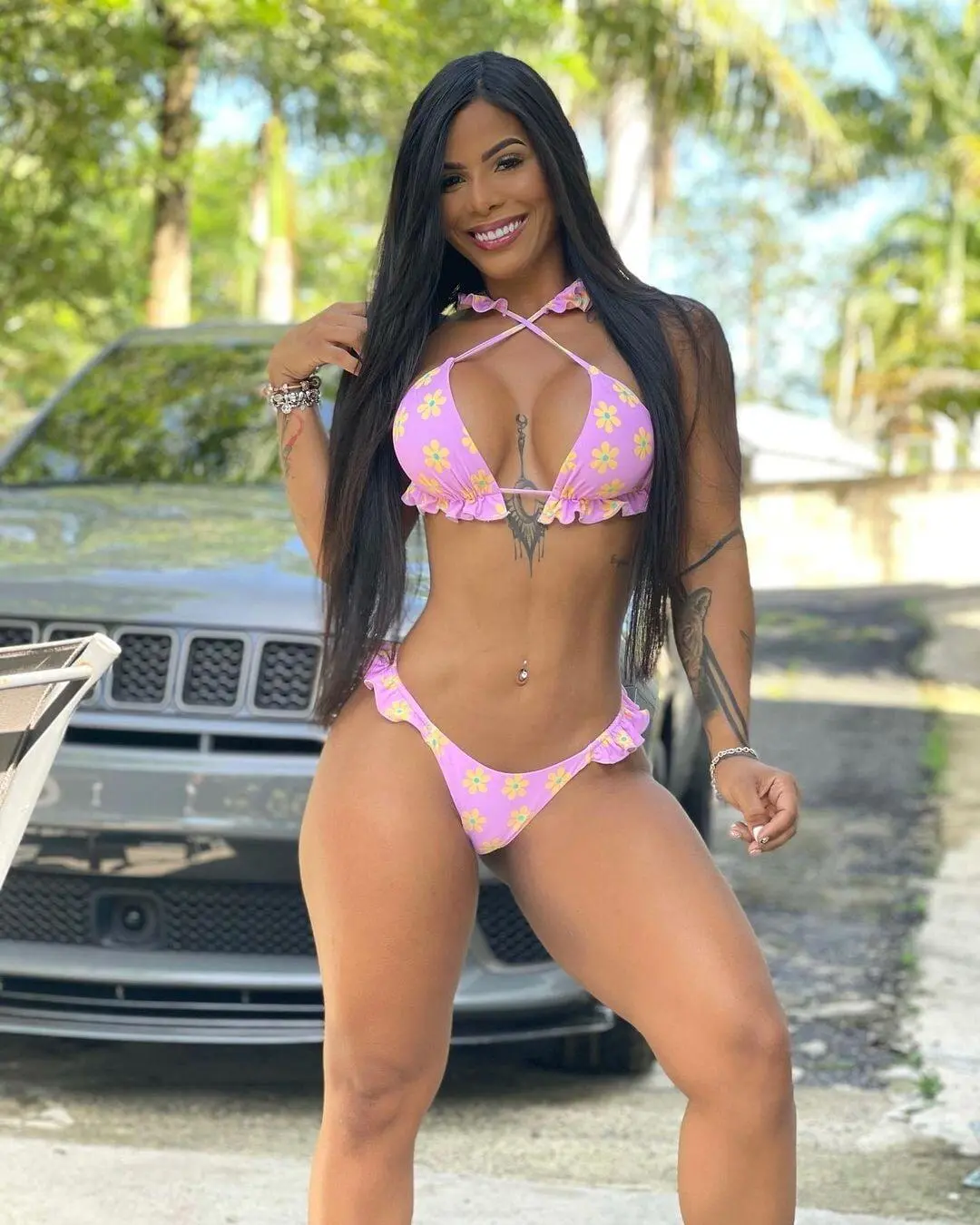 Escort Model Karishna Ayala - 2